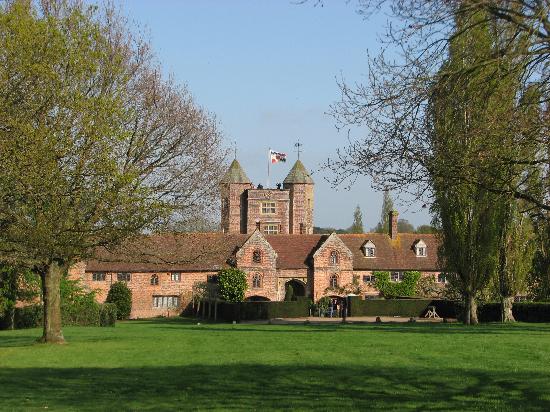 sissinghurst castle national trust